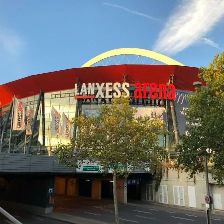 Luxus Naehe Messe - Lanxess Arena *